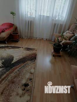 Дом 241м&sup2;, 2-этажный, участок 8 сот.  