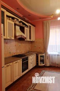 Дом 227м², 2-этажный, участок 3 сот.  
