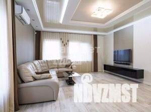 Коттедж 293м&sup2;, 2-этажный, участок 12 сот.  