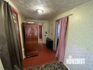 Дом 35м&sup2;, 2-этажный, участок 1 сот.  