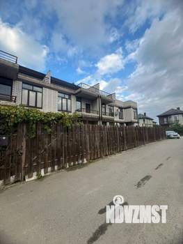 Таунхаус 150м², 3-этажный, участок 1 сот.  