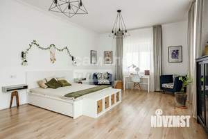 Дом 280м², 2-этажный, участок 8 сот.  