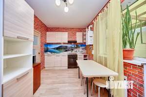 Таунхаус 76м&sup2;, 3-этажный, участок 1 сот.  