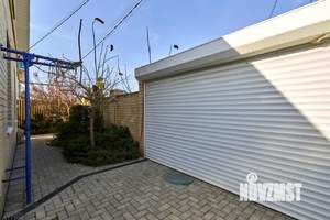 Дом 235м&sup2;, 2-этажный, участок 3 сот.  