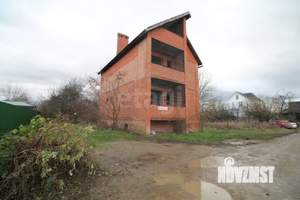 Дом 242м&sup2;, 2-этажный, участок 4 сот.  