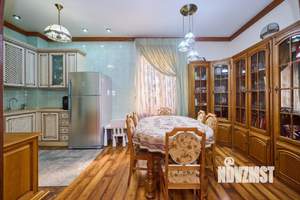 Дом 178м², 2-этажный, участок 6 сот.  