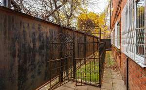 Дом 202м&sup2;, 2-этажный, участок 5 сот.  