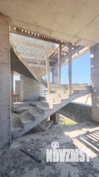 Дом 350м&sup2;, 2-этажный, участок 10 сот.  