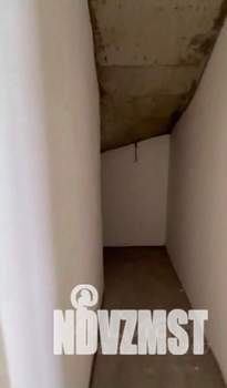 Дом 214м², 3-этажный, участок 4 сот.  