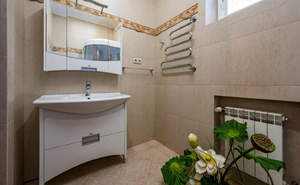 Дом 198м&sup2;, 2-этажный, участок 6 сот.  