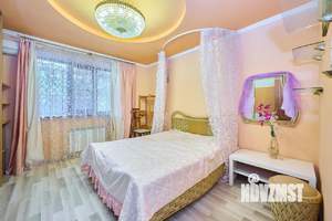 Дом 130м&sup2;, 1-этажный, участок 3 сот.  