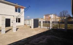 Дом 100м&sup2;, 2-этажный, участок 2 сот.  