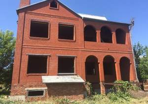 Дом 350м&sup2;, 2-этажный, участок 10 сот.  