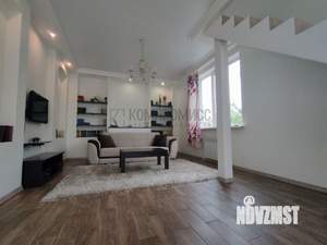 Дом 136м&sup2;, 2-этажный, участок 6 сот.  