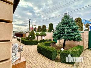 Коттедж 300м², 3-этажный, участок 10 сот.  