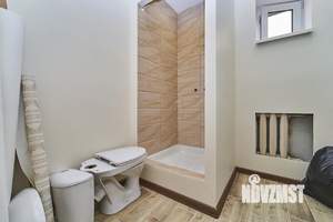 Дом 105м&sup2;, 5-этажный, участок 8 сот.  