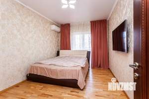 Дом 135м&sup2;, 2-этажный, участок 3 сот.  