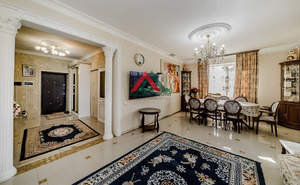 Дом 164м&sup2;, 2-этажный, участок 4 сот.  