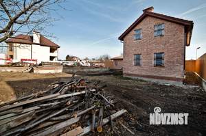 Дом 90м&sup2;, 2-этажный, участок 10 сот.  