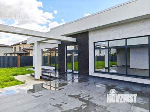 Дом 350м&sup2;, 1-этажный, участок 13 сот.  