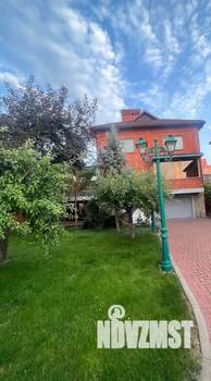 Дом 426м², 3-этажный, участок 6 сот.  
