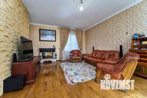Дом 241м², 2-этажный, участок 14 сот.  