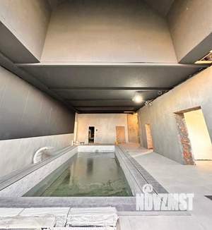 Дом 1500м&sup2;, 3-этажный, участок 16 сот.  