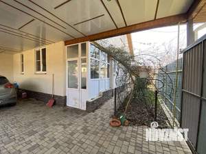 Дом 164м&sup2;, 1-этажный, участок 4 сот.  