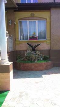 Дом 680м², 3-этажный, участок 10 сот.  