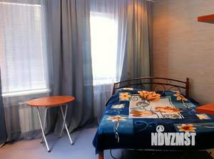 Дом 196м&sup2;, 1-этажный, участок 5 сот.  