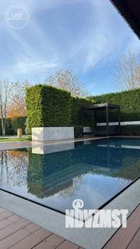 Дом 443м&sup2;, 2-этажный, участок 19 сот.  