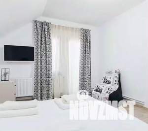 Дом 80м&sup2;, 2-этажный, участок 5 сот.  