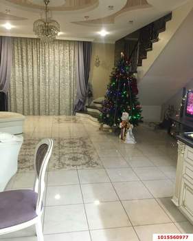 Дом 201м&sup2;, 3-этажный, участок 4 сот.  