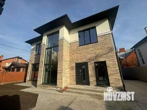 Дом 221м&sup2;, 2-этажный, участок 5 сот.  