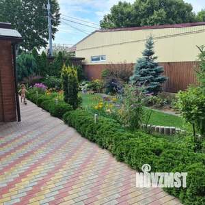 Дом 311м&sup2;, 3-этажный, участок 6 сот.  