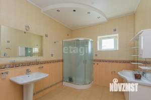 Дом 294м², 2-этажный, участок 6 сот.  