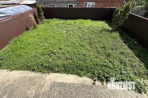 Дом 280м&sup2;, 2-этажный, участок 4 сот.  