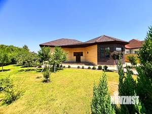 Дом 180м&sup2;, 1-этажный, участок 10 сот.  