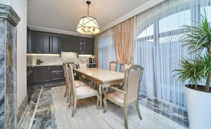 Дом 253м&sup2;, 2-этажный, участок 9 сот.  