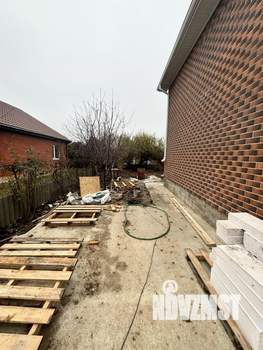 Дом 100м&sup2;, 2-этажный, участок 4 сот.  