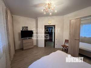 Дом 137м&sup2;, 2-этажный, участок 4 сот.  