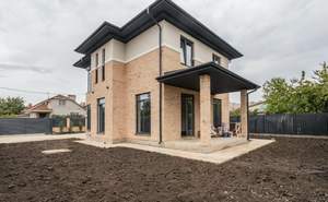 Дом 170м&sup2;, 2-этажный, участок 5 сот.  