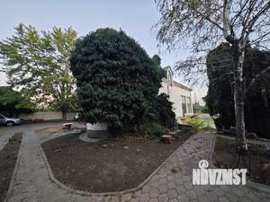 Дом 280м&sup2;, 5-этажный, участок 16 сот.  