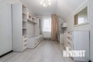 Коттедж 143м², 2-этажный, участок 4 сот.  