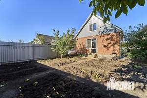 Дом 101м&sup2;, 2-этажный, участок 3 сот.  