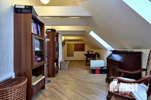 Дом 181м&sup2;, 3-этажный, участок 10 сот.  