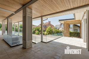 Дом 800м², 3-этажный, участок 15 сот.  