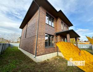 Коттедж 190м², 2-этажный, участок 6 сот.  