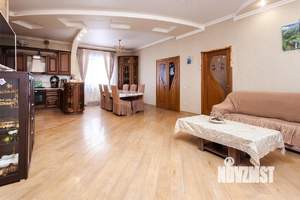 Дом 155м², 2-этажный, участок 12 сот.  