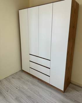 Дом 200м², 2-этажный, участок 6 сот.  